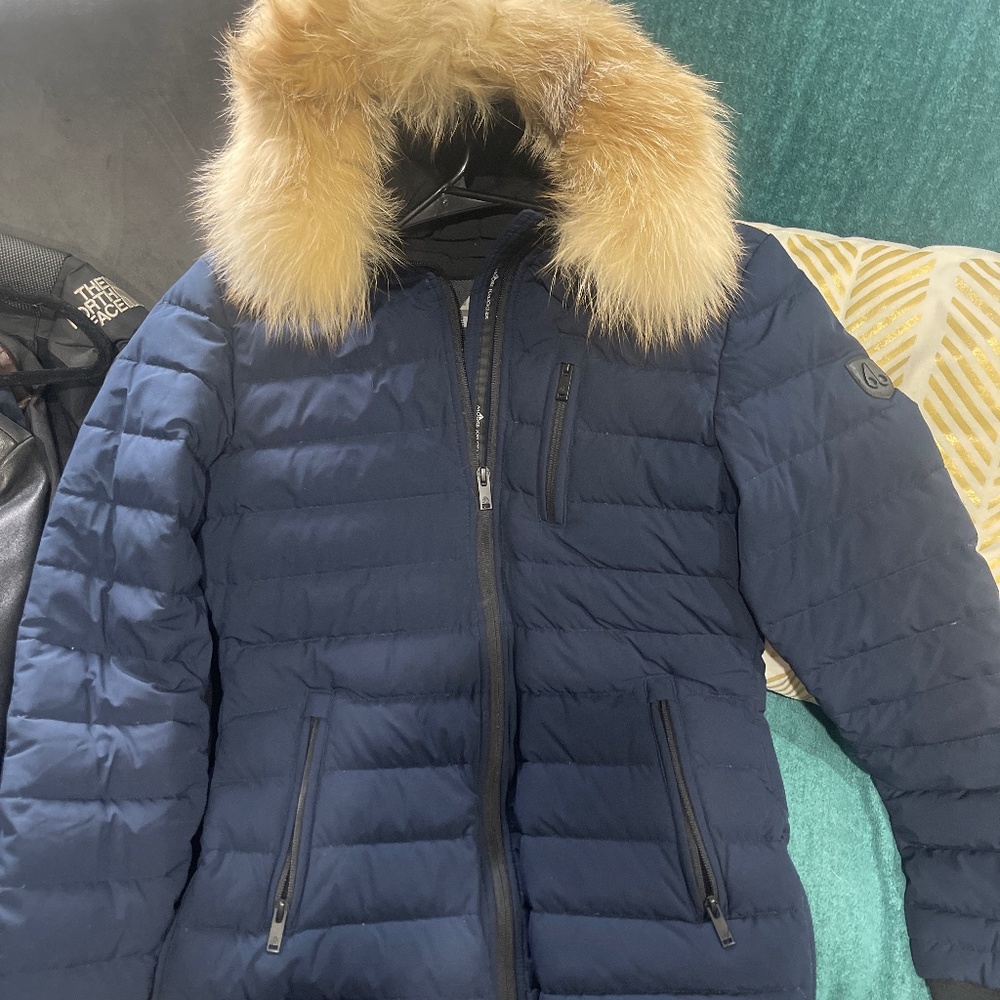 Light weight moose knuckle coat